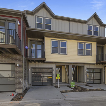 Large square 001 garbett 275 west 430 north 35 14mls