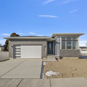 Large square 001 garbett 6568 south jefferson street 32 682mls