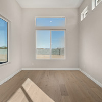 Medium flex room