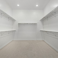 Medium huge walk in owners closet