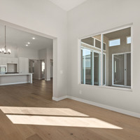 Medium flex room and kitchen