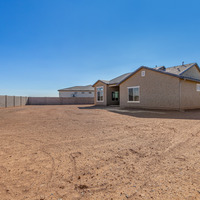 Medium oversized home site