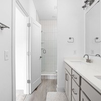 Medium 2139 n college ave takk tannin owner s bath