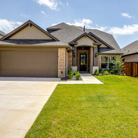 Medium 2611 loxley drive   2 of 40 