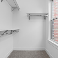 Medium 525fynnpl fulton manchester 2ndbedroom closet  1 