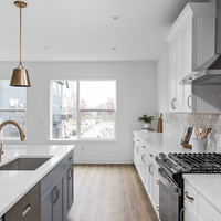 Medium 439florapl flora chatham kitchen 6