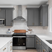 Medium 431florapl flora capstone kitchen 5
