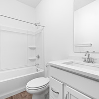 Medium 2147college takk tanninwterrace 1stfloorbath 1
