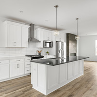 Medium 9893greenvine flora chatham kitchen 2