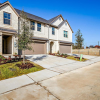 Medium 6918 crimson drive  3 of 39 