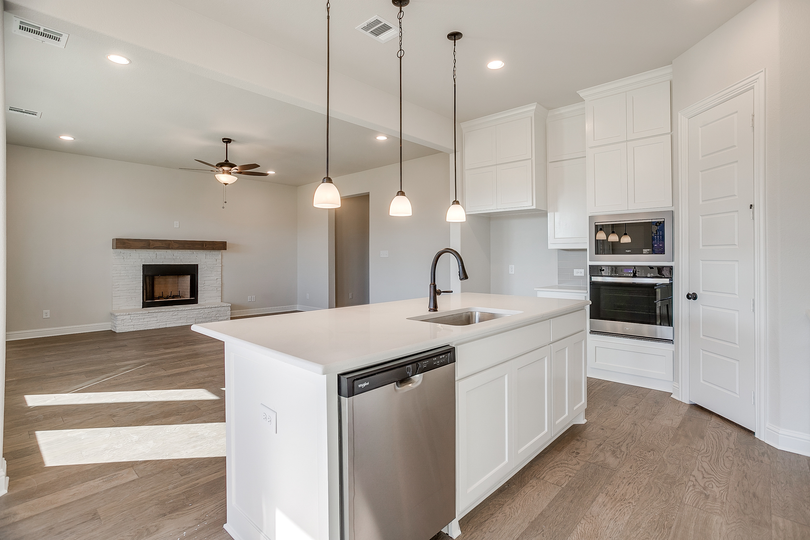4018 Eagles Bluff