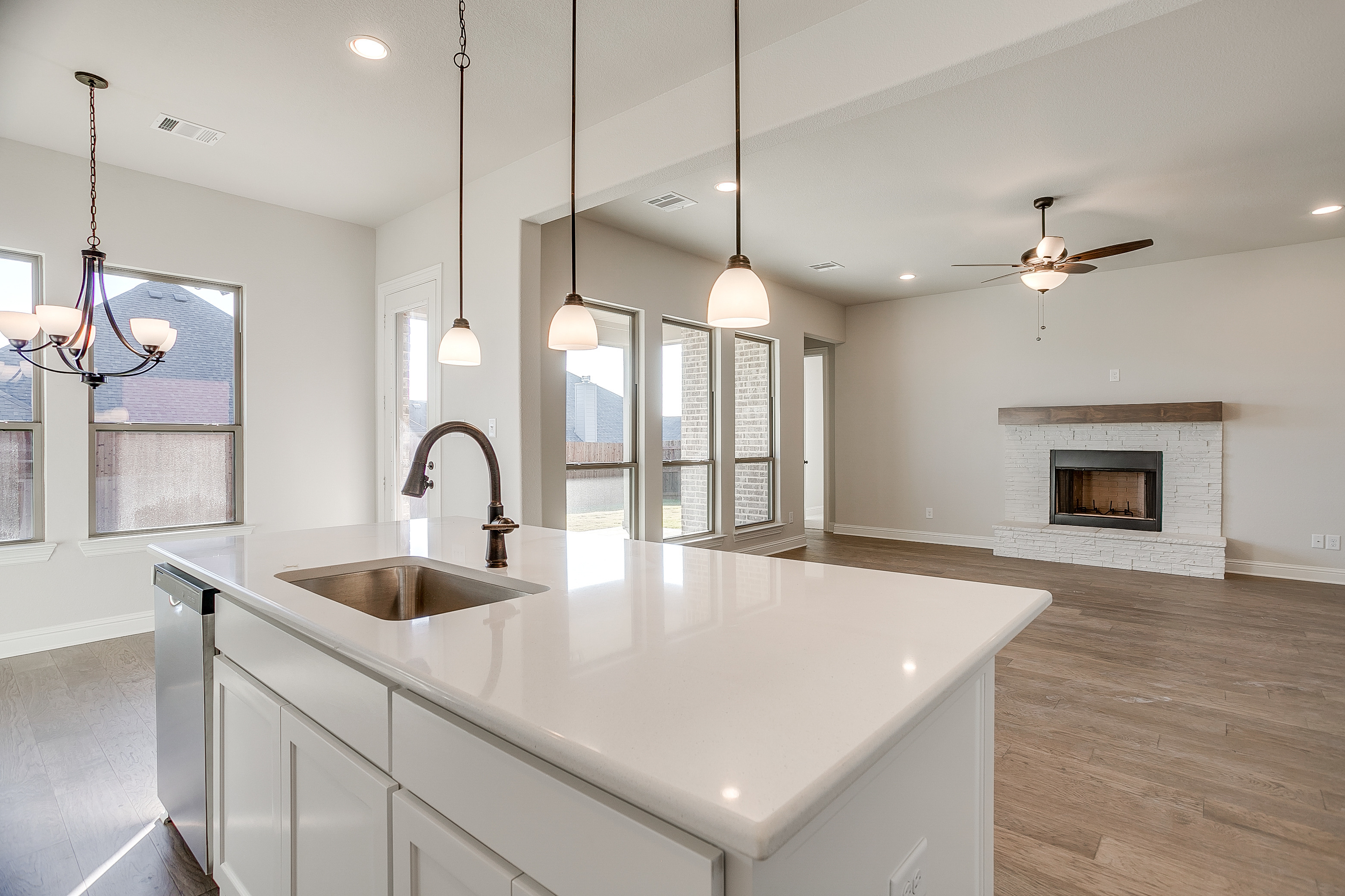 4018 Eagles Bluff