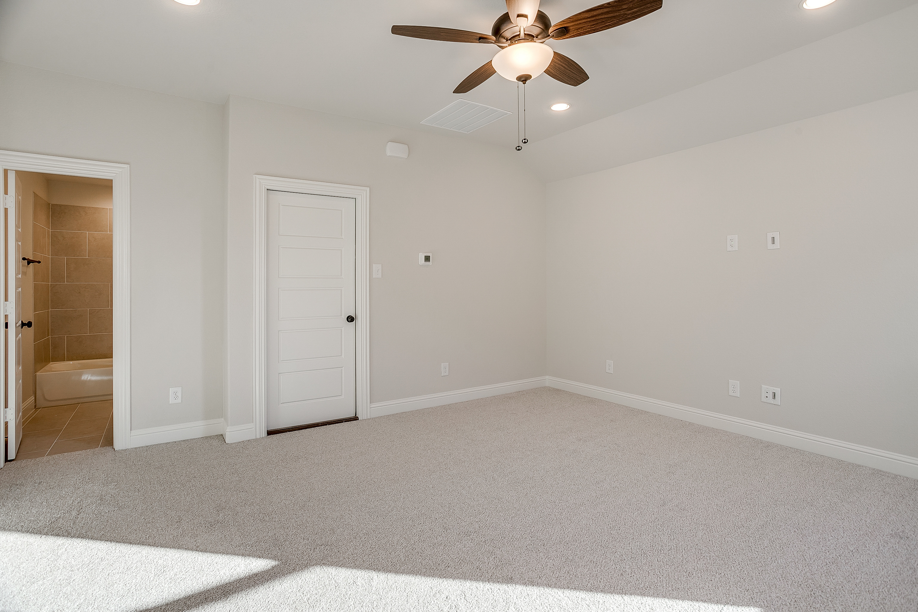 4018 Eagles Bluff