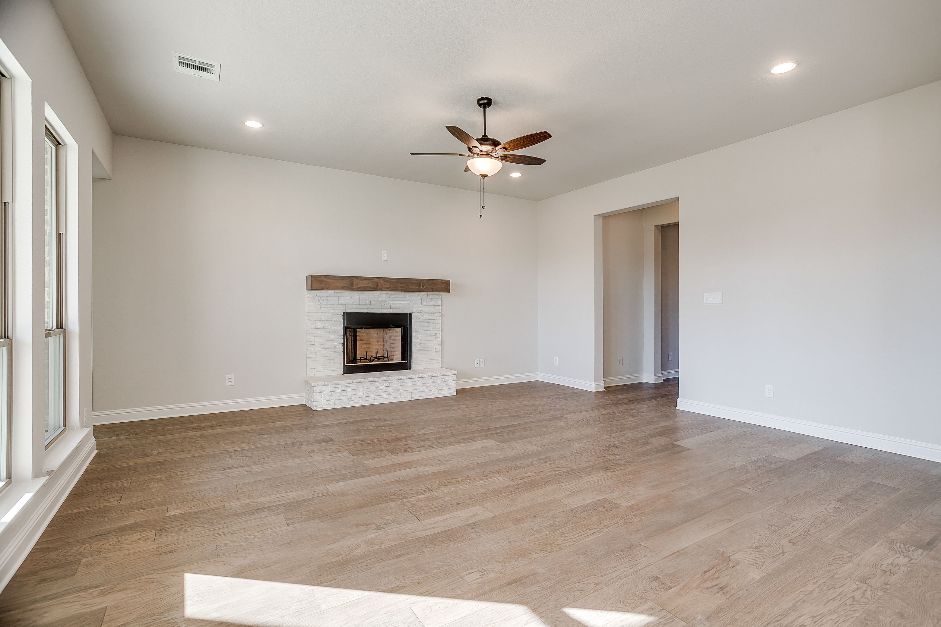 4018 Eagles Bluff