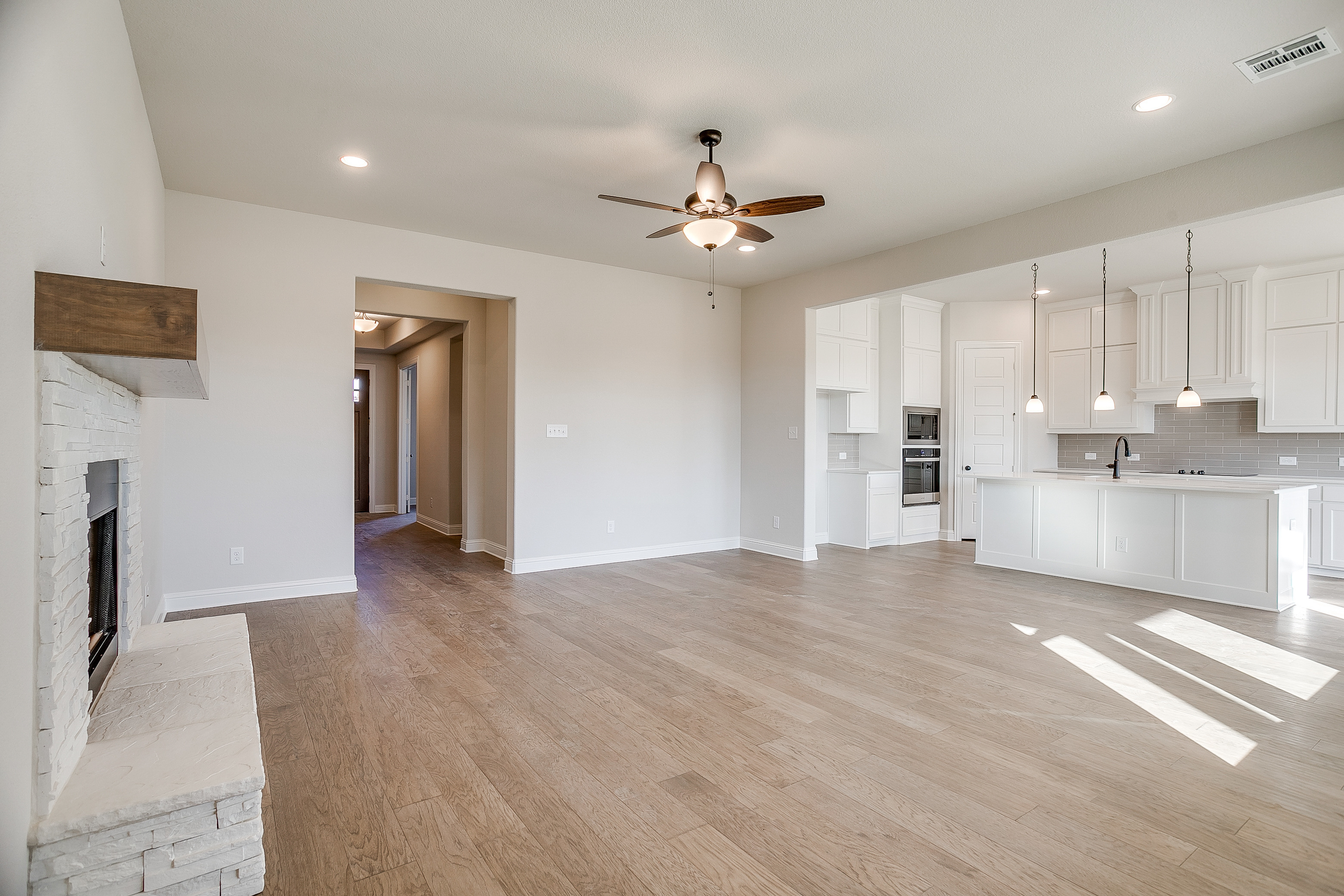 4018 Eagles Bluff