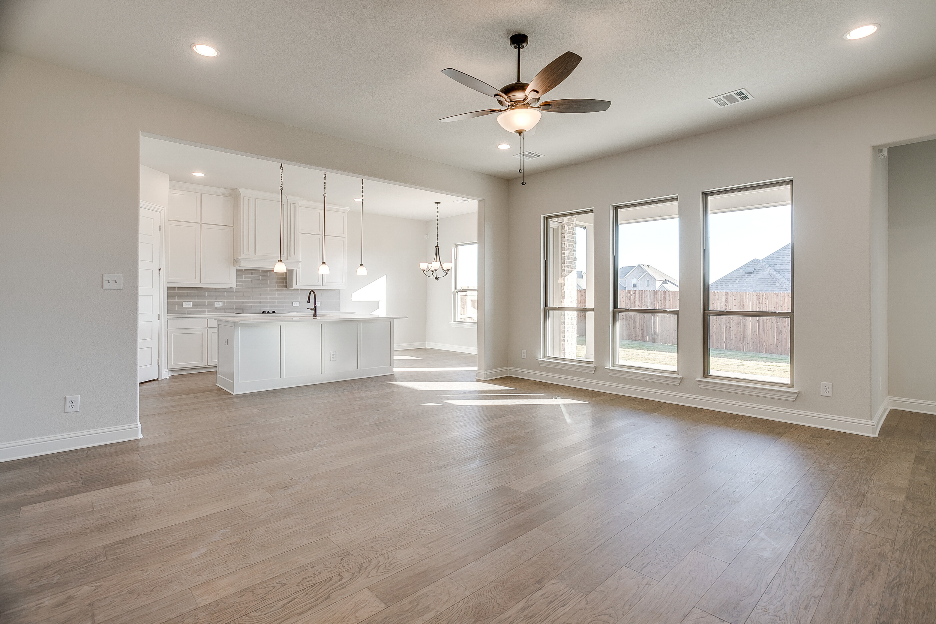 4018 Eagles Bluff