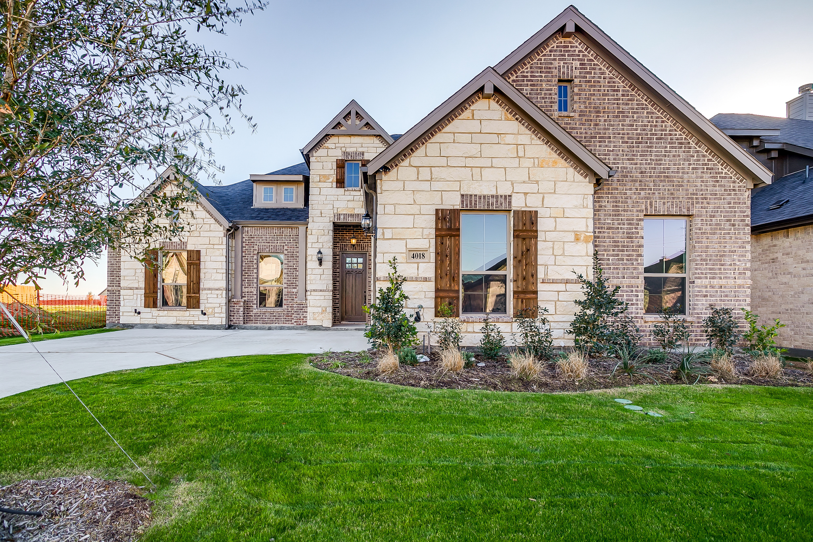4018 Eagles Bluff