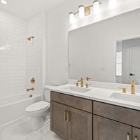 Medium 408 e oak ave alloy amethyst secondbathroom2