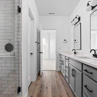 Medium 431florapl flora capstone ownersbath 2