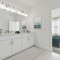 Medium 321 15th st alante bayamo11 primarybathroom  1 