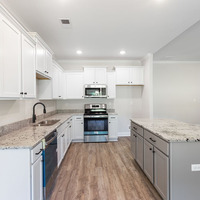Medium kitchen3