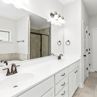 Medium master bath 2