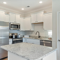 Medium kitchen