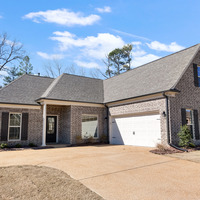 Medium lindsey b exterior front angled
