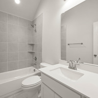 Medium 9 437 elyse  bathroom 1