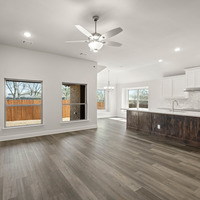 Medium 12 437 elyse  living room 2