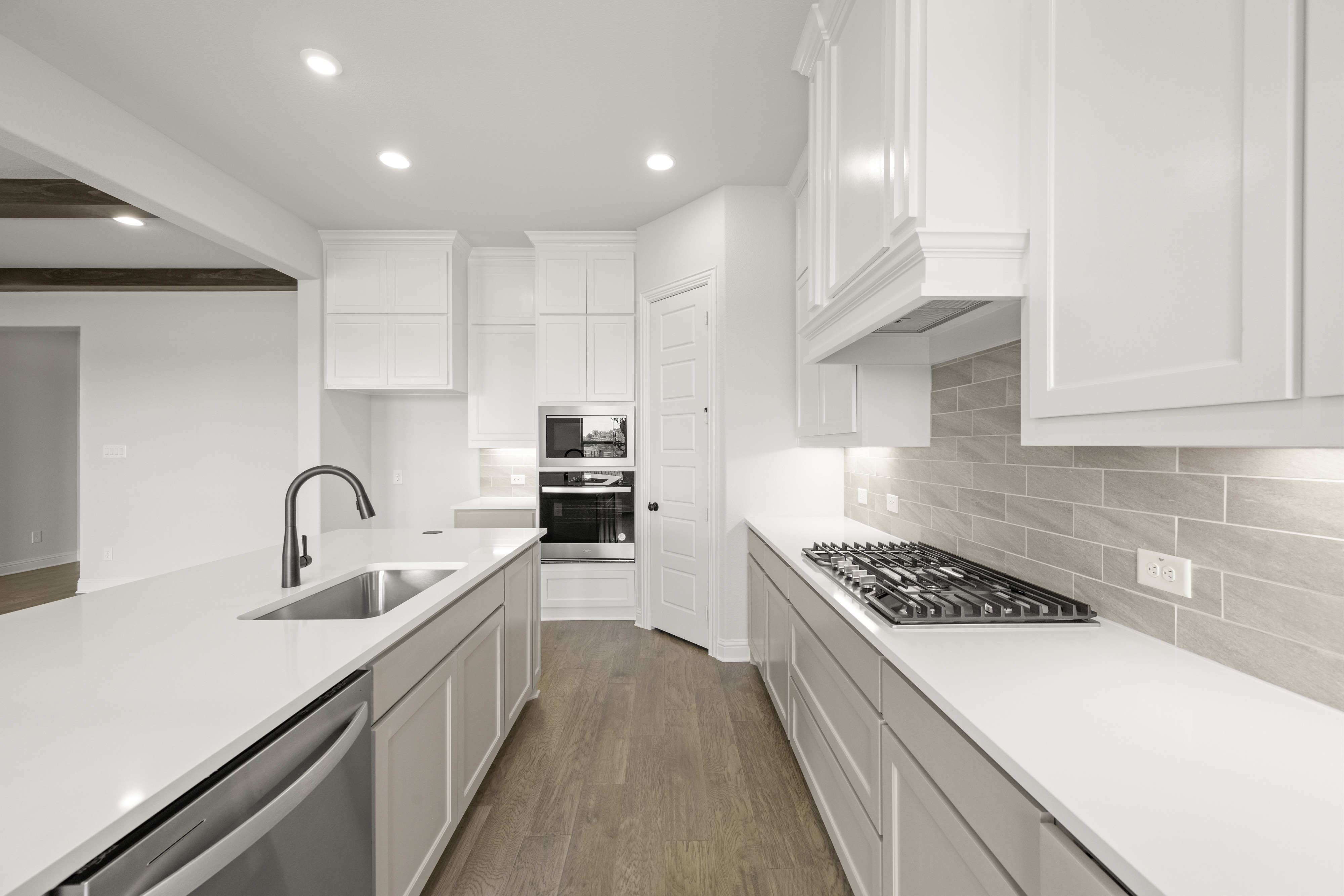 3270 Arbor Grove