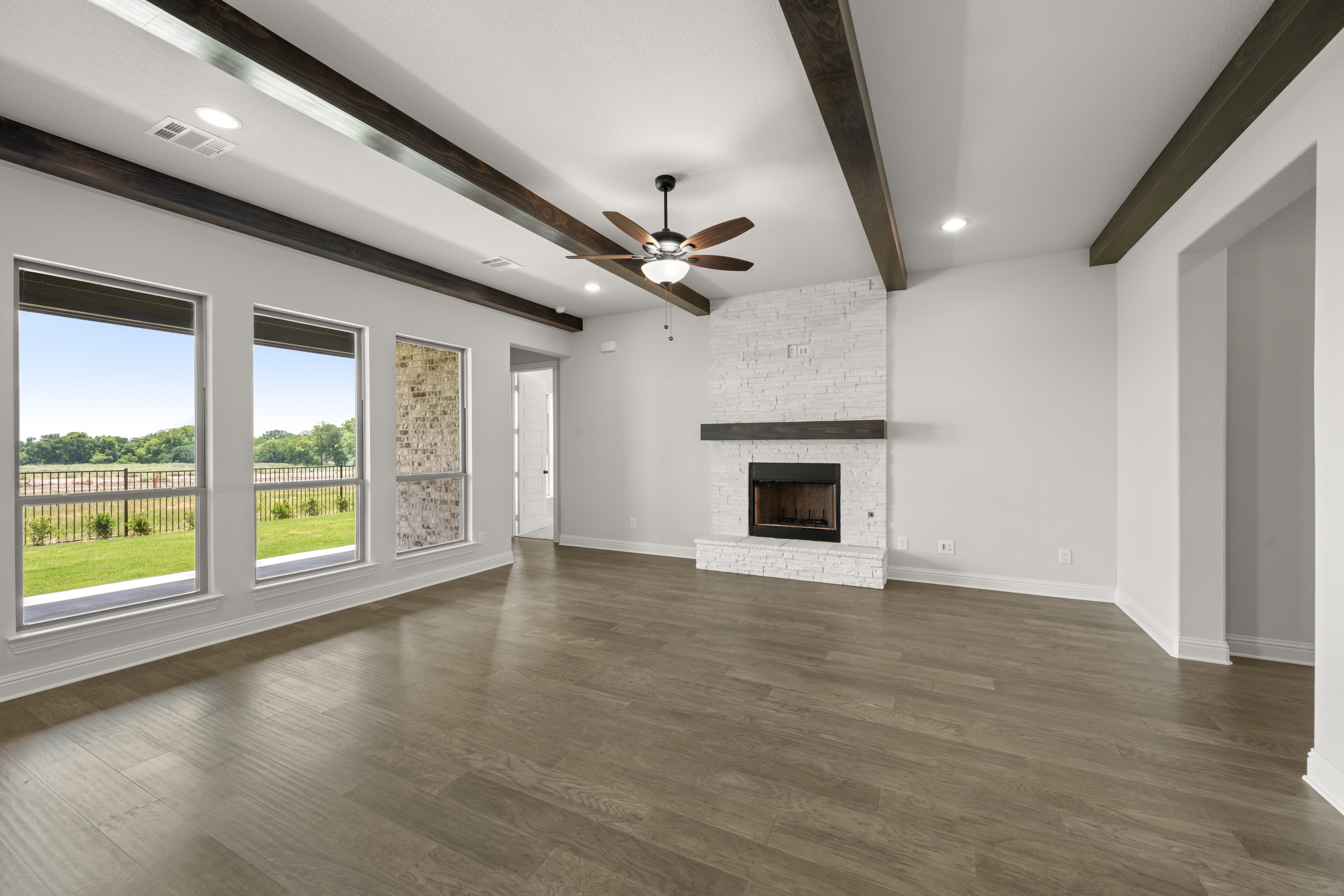 3270 Arbor Grove
