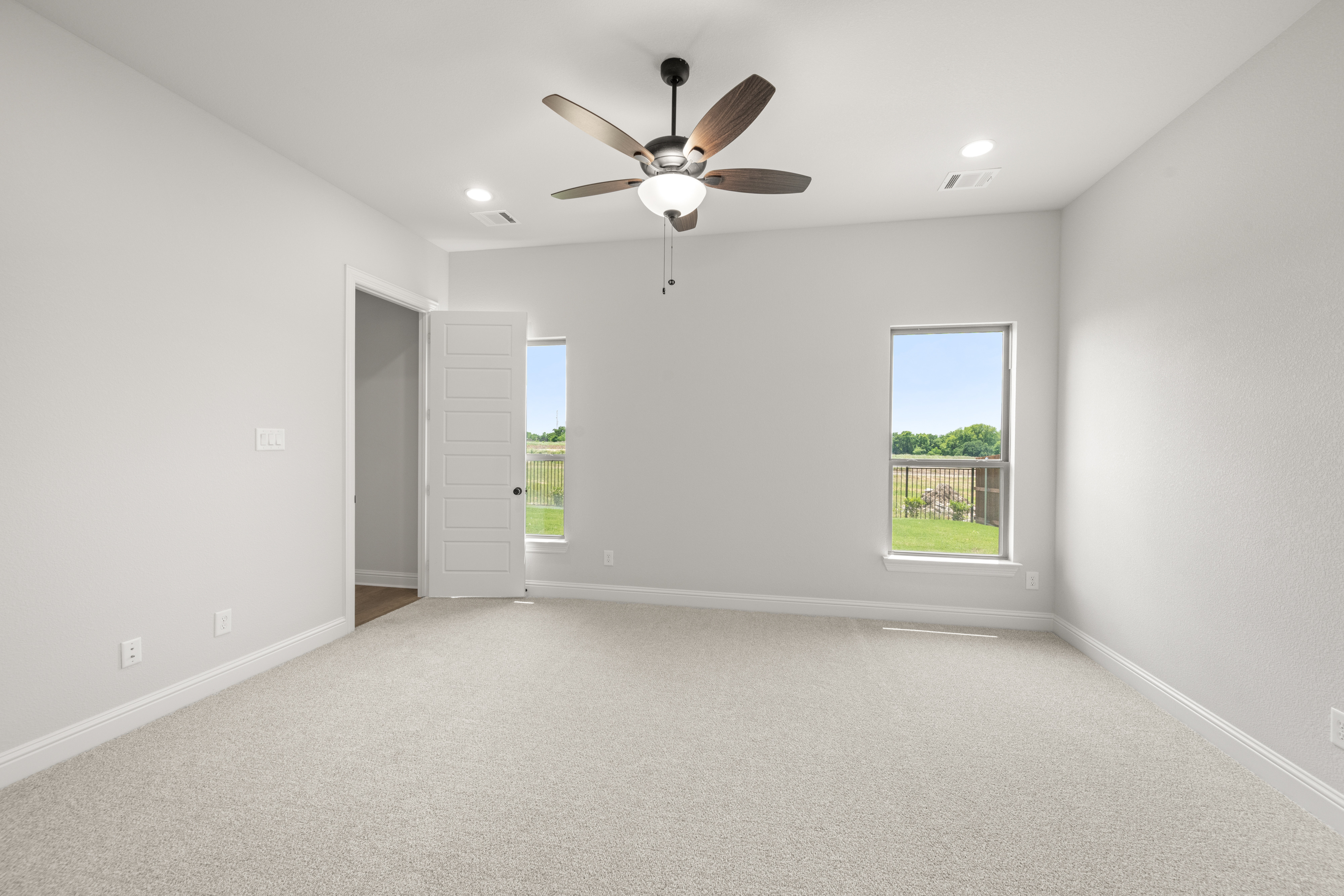3270 Arbor Grove