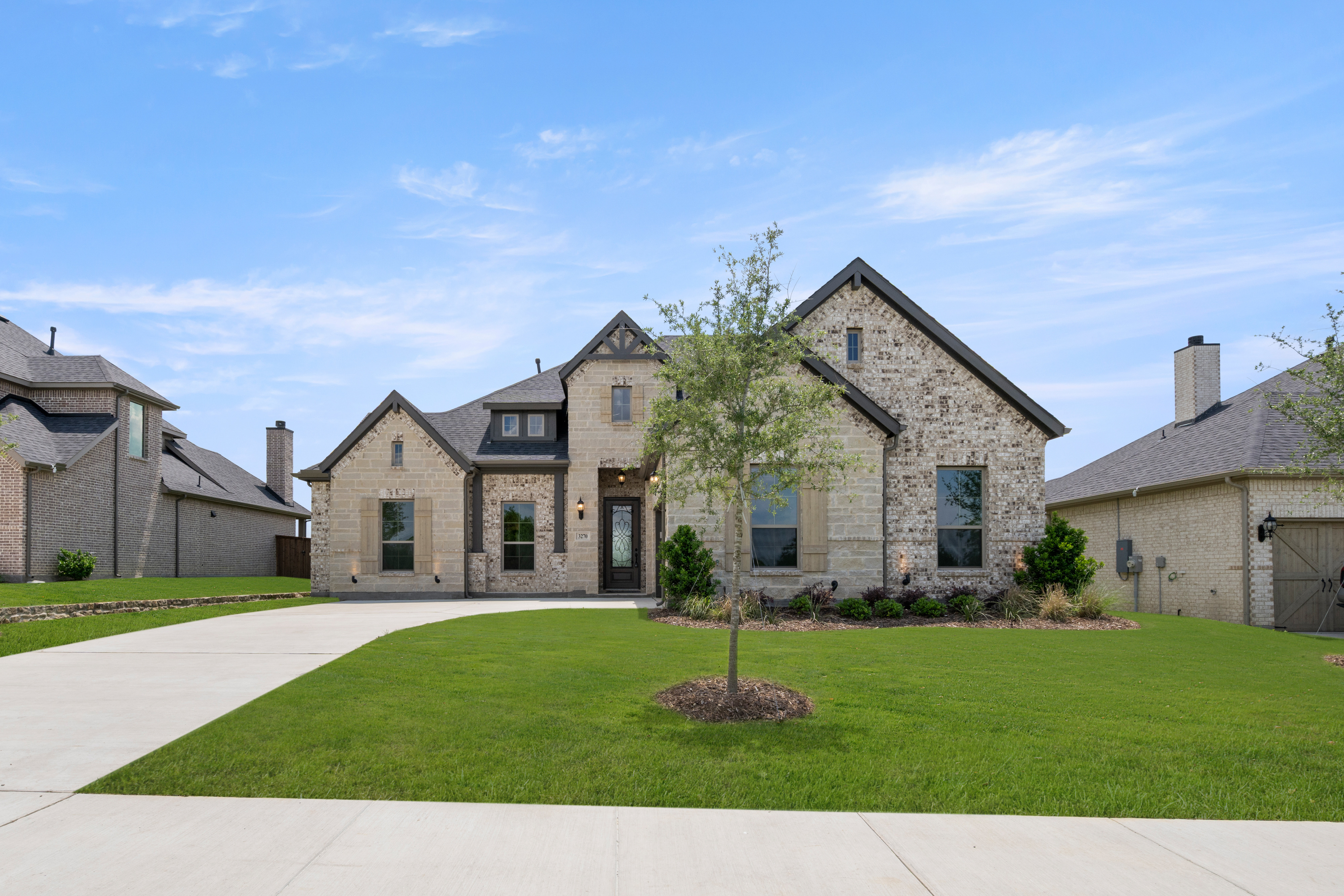 3270 Arbor Grove