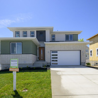 Medium 002 exteriors 7 197mls