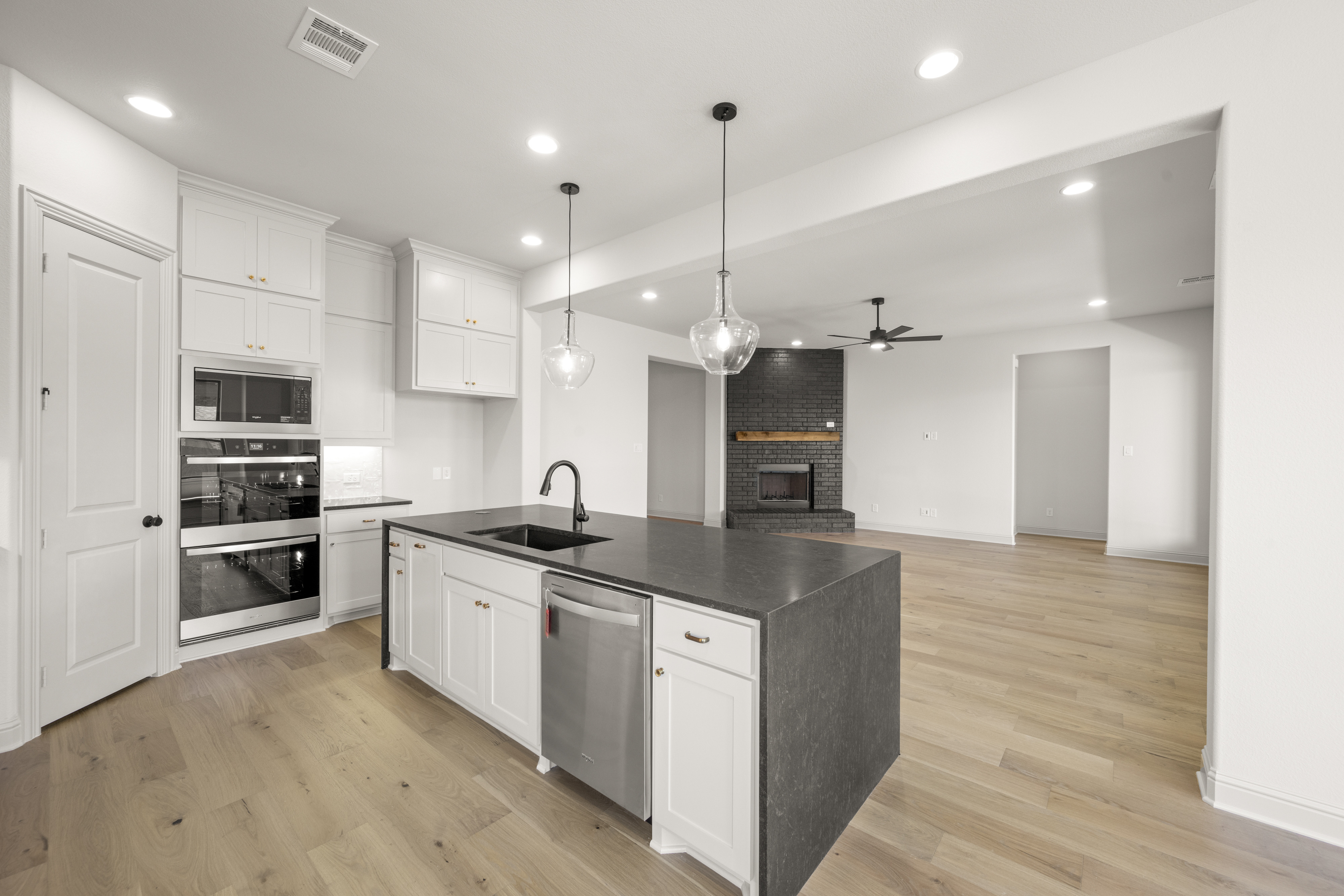 5606 Rutherford