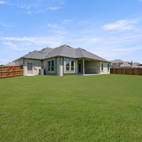 Medium 2 5606 rutherford  back 1