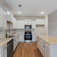 Medium kitchen