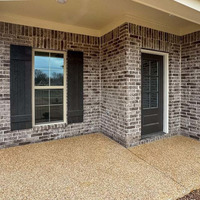Medium front porch