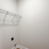 Medium utility room area