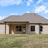 Medium everleigh b exterior back