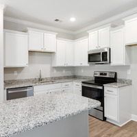 Medium kitchen 2