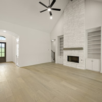 Medium 7 4810 bonanza  living room 1