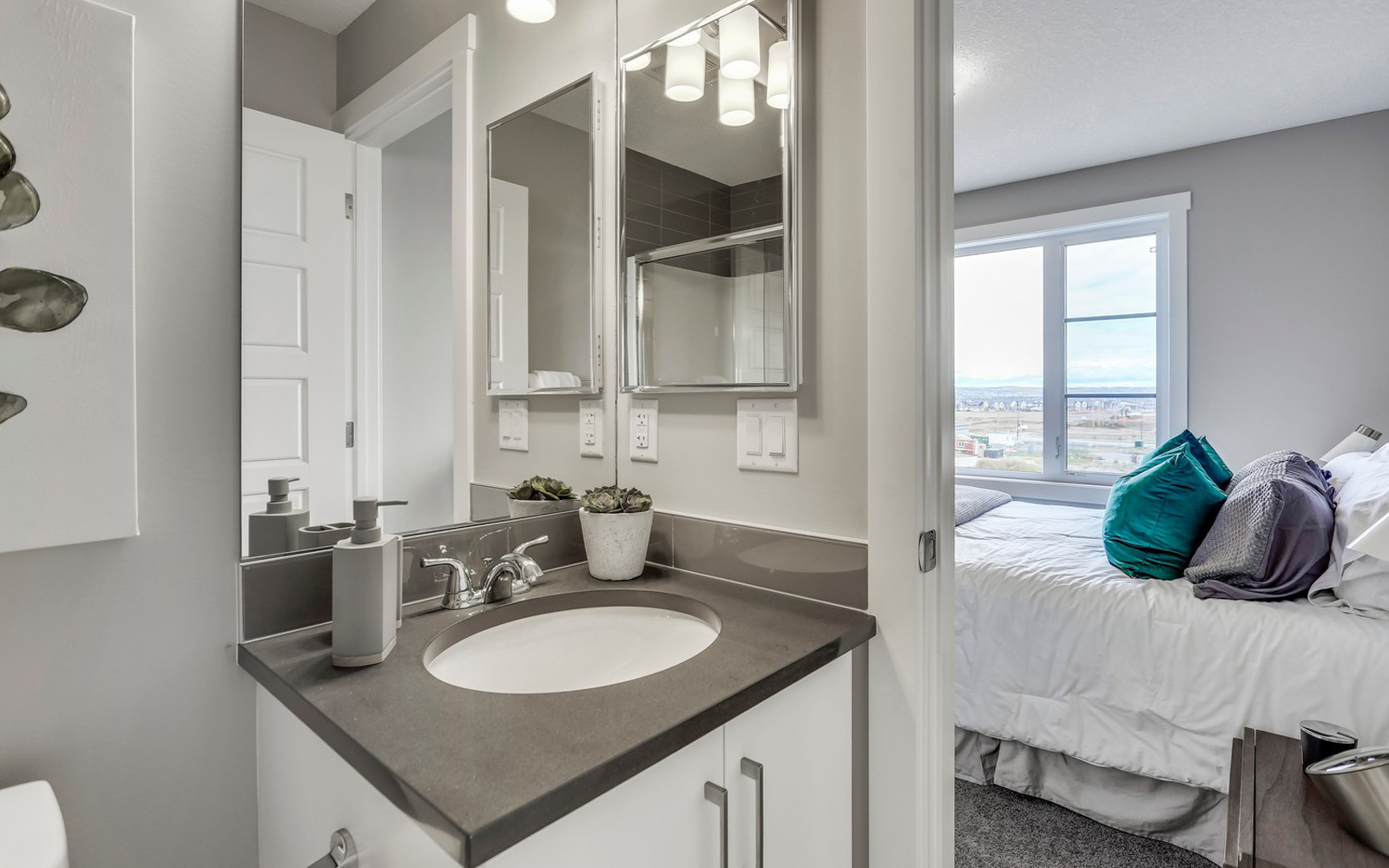 13912 Livingston New 3br, 2.5bath Home TownhouseCalgary