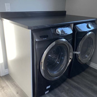 Medium laundry area with counter 1067x738