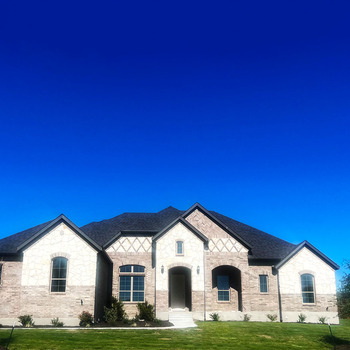 Large square 7008 valor trail exterior photo for web