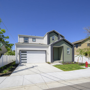 Large square 030 exteriors 3 973mls